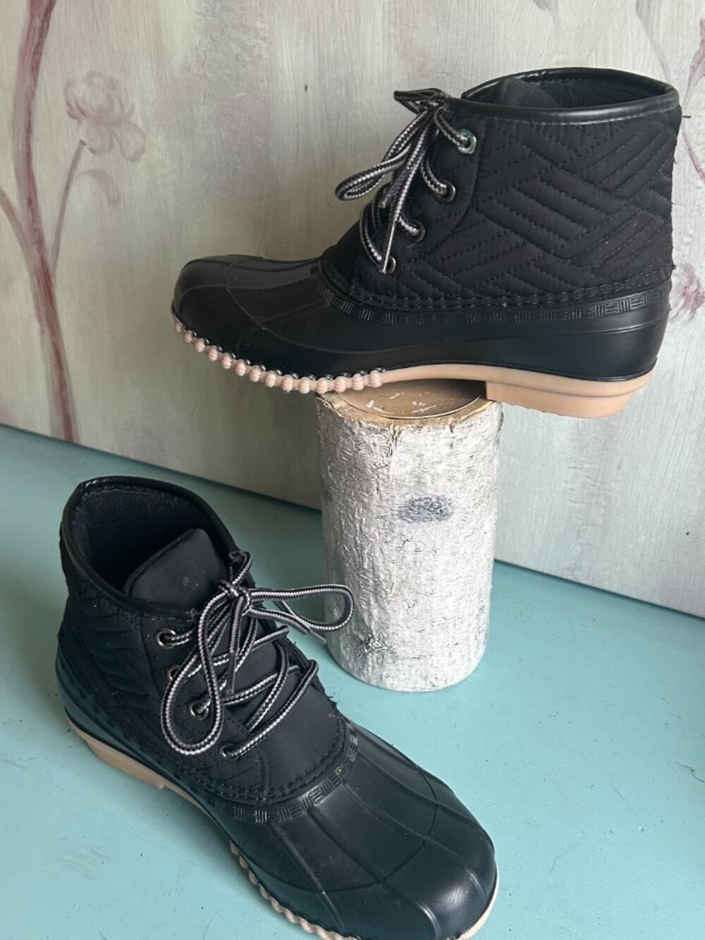 Magellan Outdoors Quilted Duck Boot Waterproof Rubber All Weather Size 6 - Picture 3 of 14